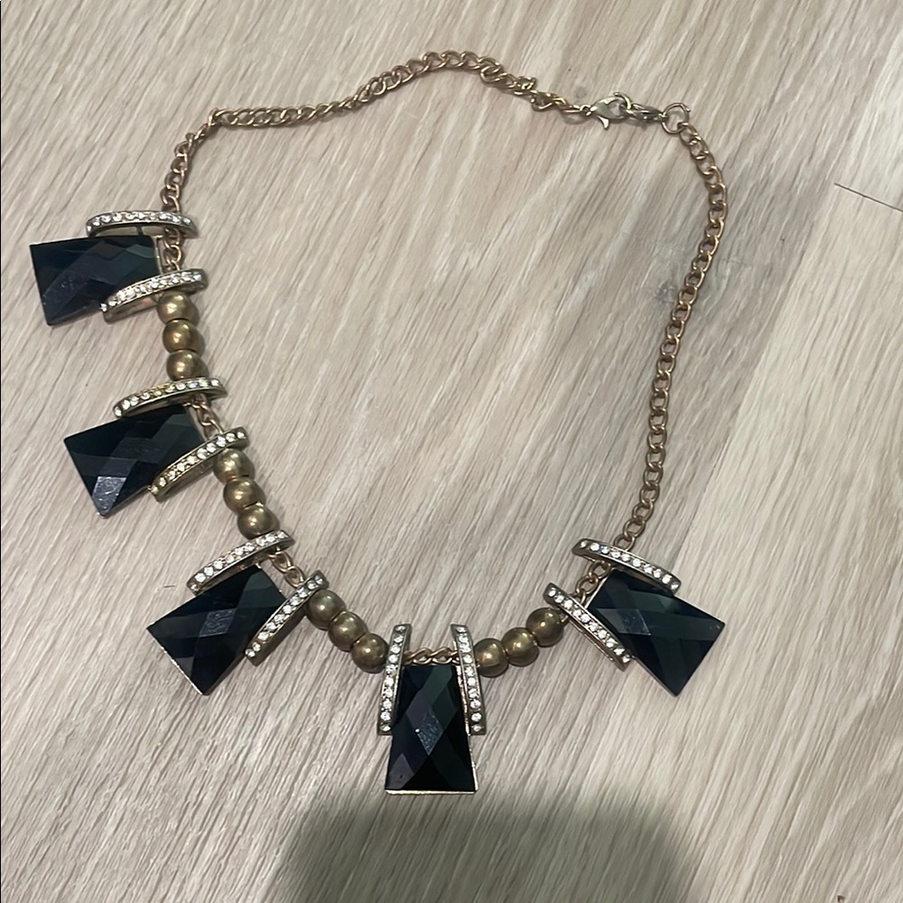 Elegant Black and Gold Necklace